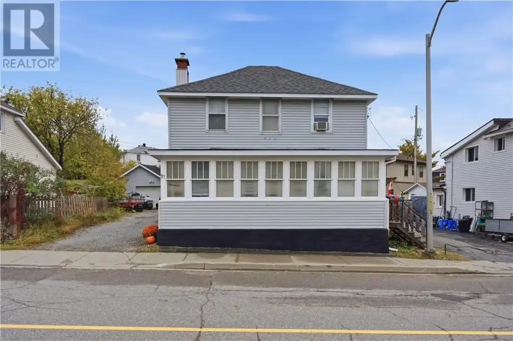 37 Diorite Street, Sudbury