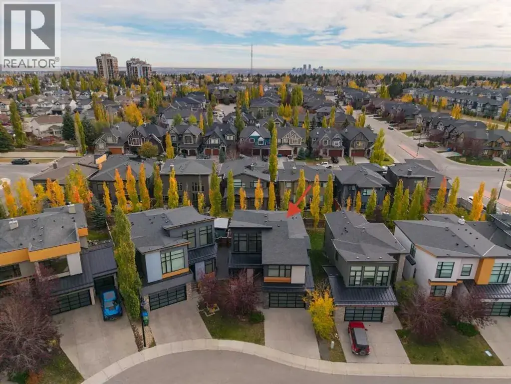 18 West Point Mews Sw, Calgary