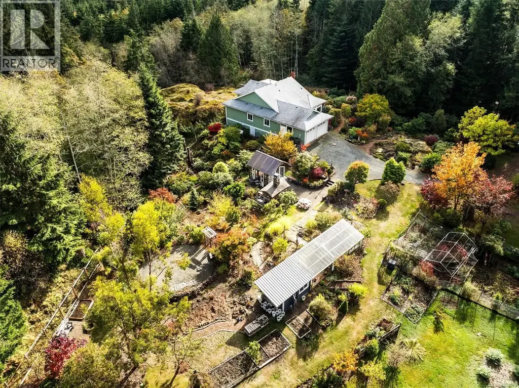 8126 Brutus Ridge Rd, Sooke