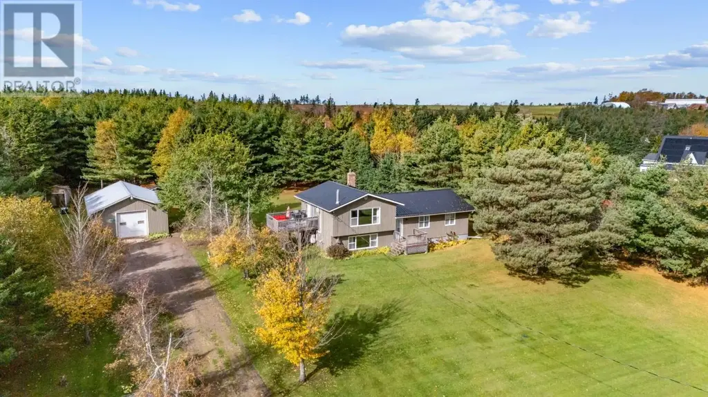 1524 Fountain Road, New London