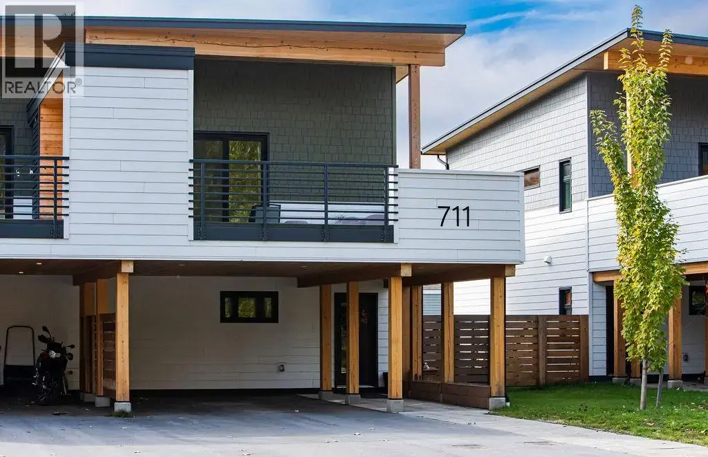 711 Olynyk Road, Revelstoke