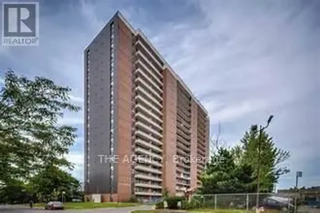 1403 - 15 Torrance Road, Toronto (Eglinton East)