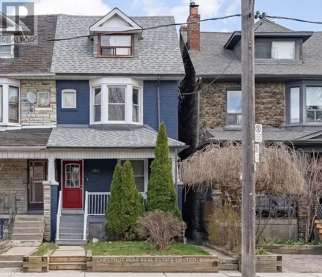 1383 Lansdowne Avenue, Toronto (Corso Italia-Davenport)