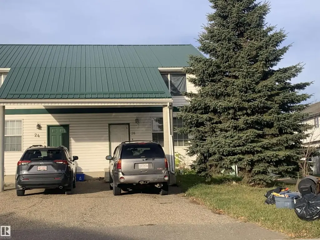 28 Brownstone Rd, Lacombe
