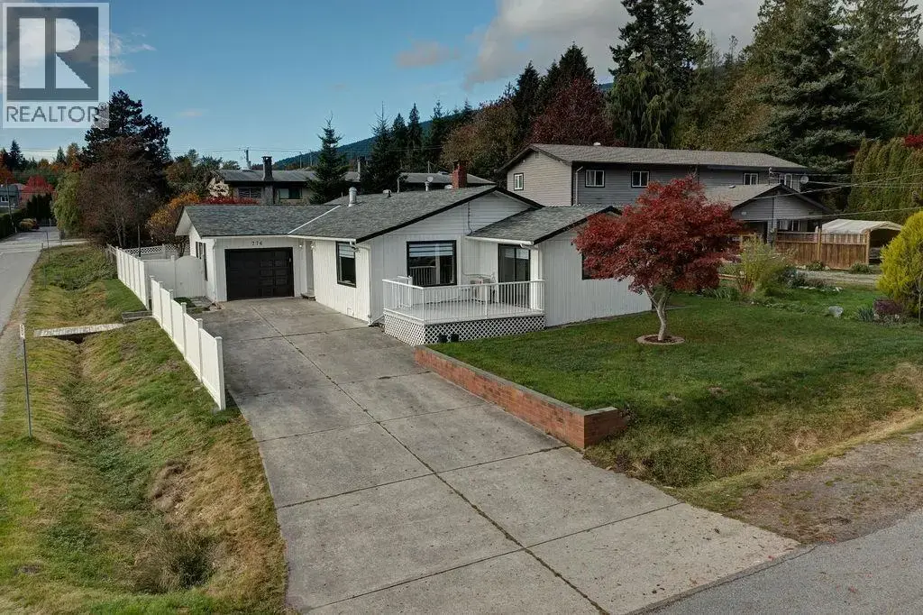 776 Seacot Way, Gibsons