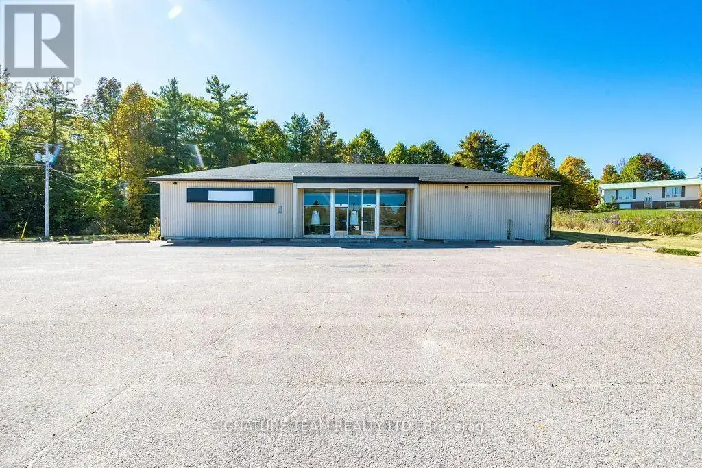 8647 60 Highway, North Algona Wilberforce