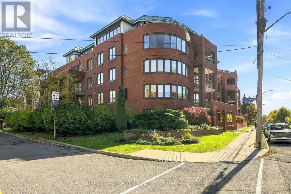 401 - 959 North River Road, Ottawa