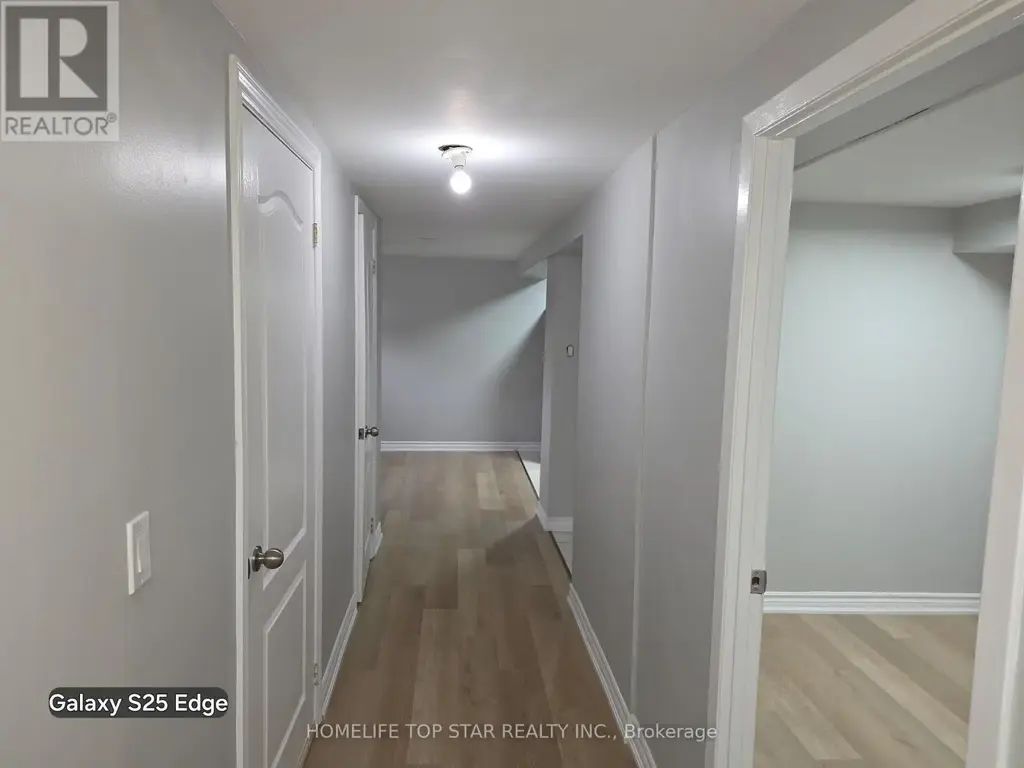 255 West 5th Street, Hamilton (Southam)