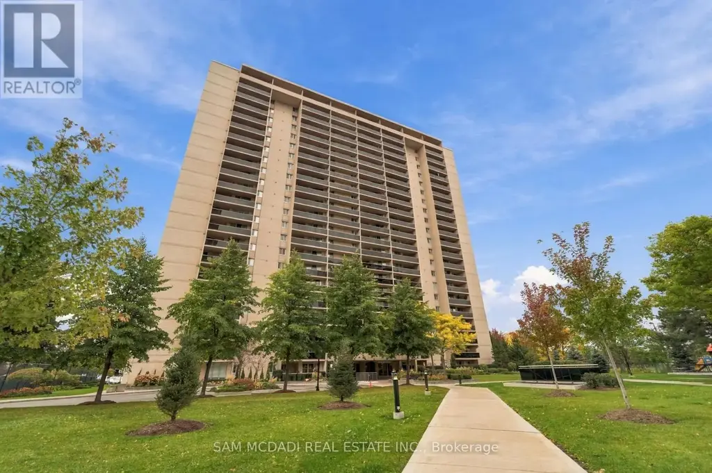 206 - 812 Burnhamthorpe Road, Toronto (Markland Wood)