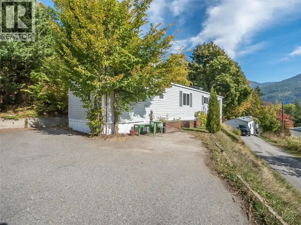 739 Highway 3a Highway Unit# 30, Nelson