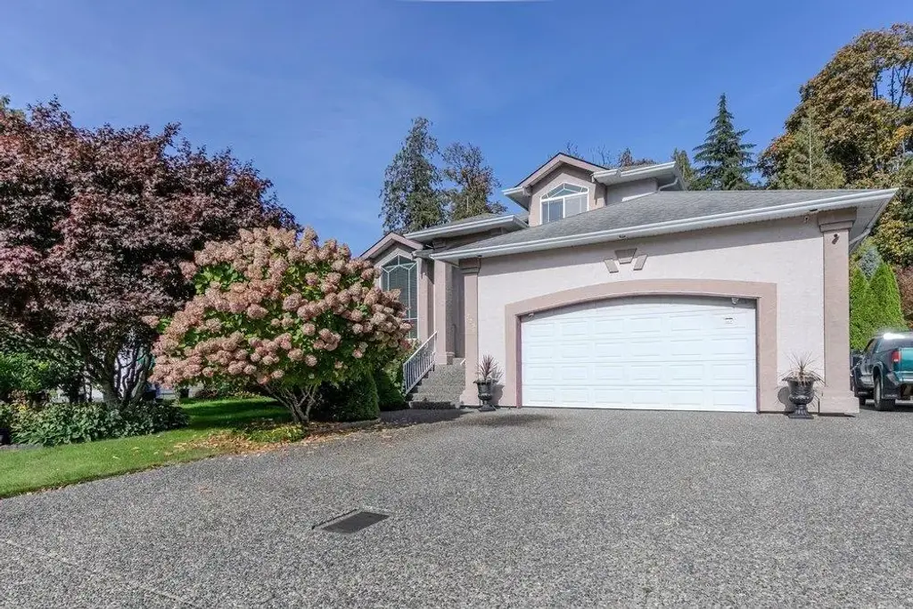223 Balsam Avenue, Harrison Hot Springs, Harrison Hot Springs