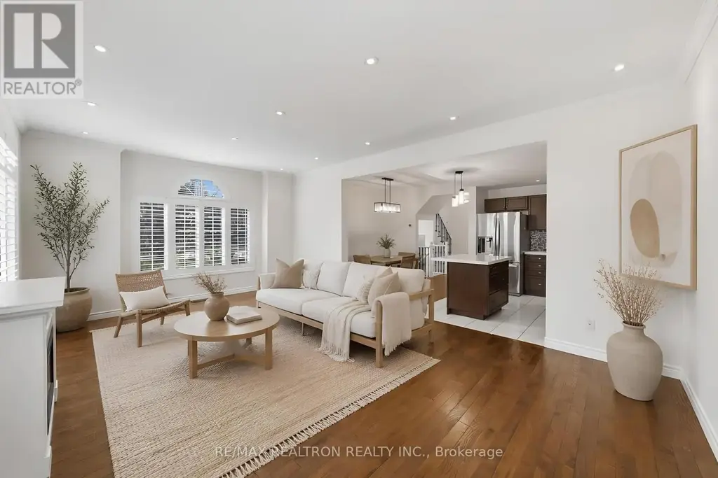 1 - 876 Golf Links Road, Hamilton (Meadowlands)