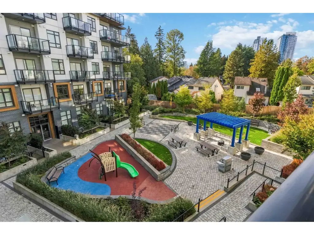 321 13968 Laurel Drive, Surrey