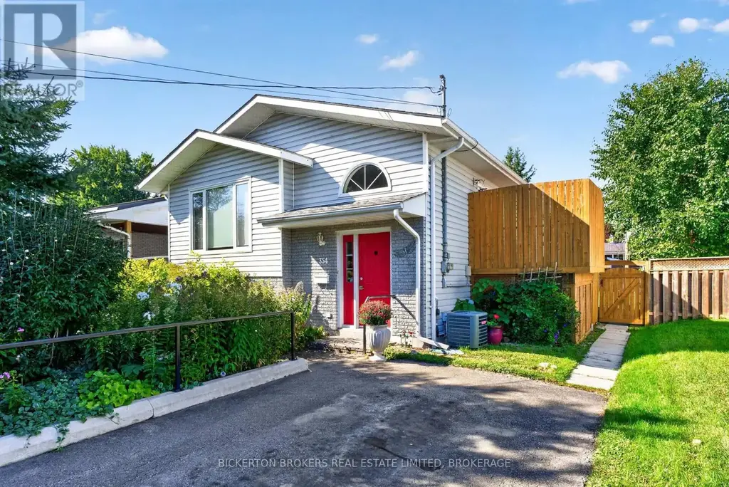 354 Oak Street, Gananoque