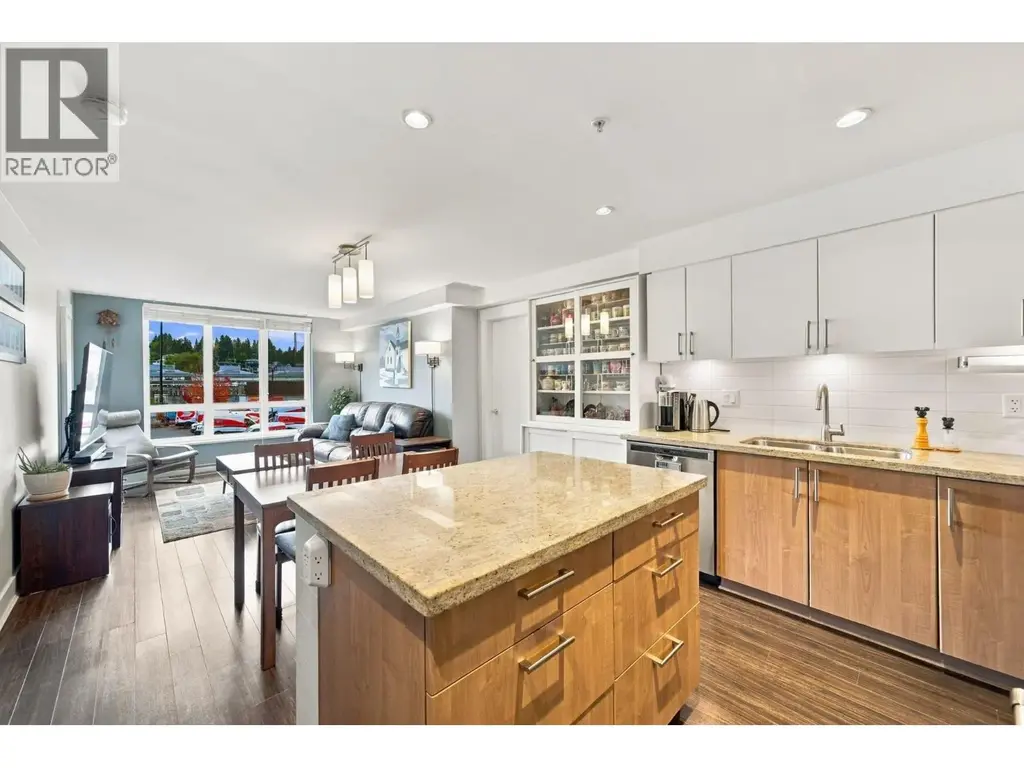 208 85 Eighth Avenue, New Westminster