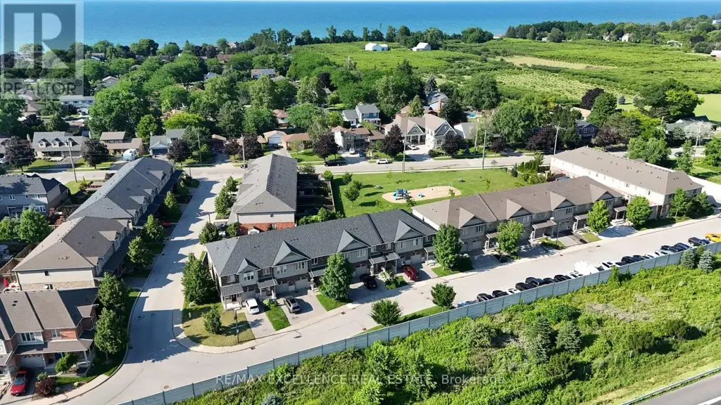 39 - 380 Lake Street, Grimsby (Grimsby Beach)