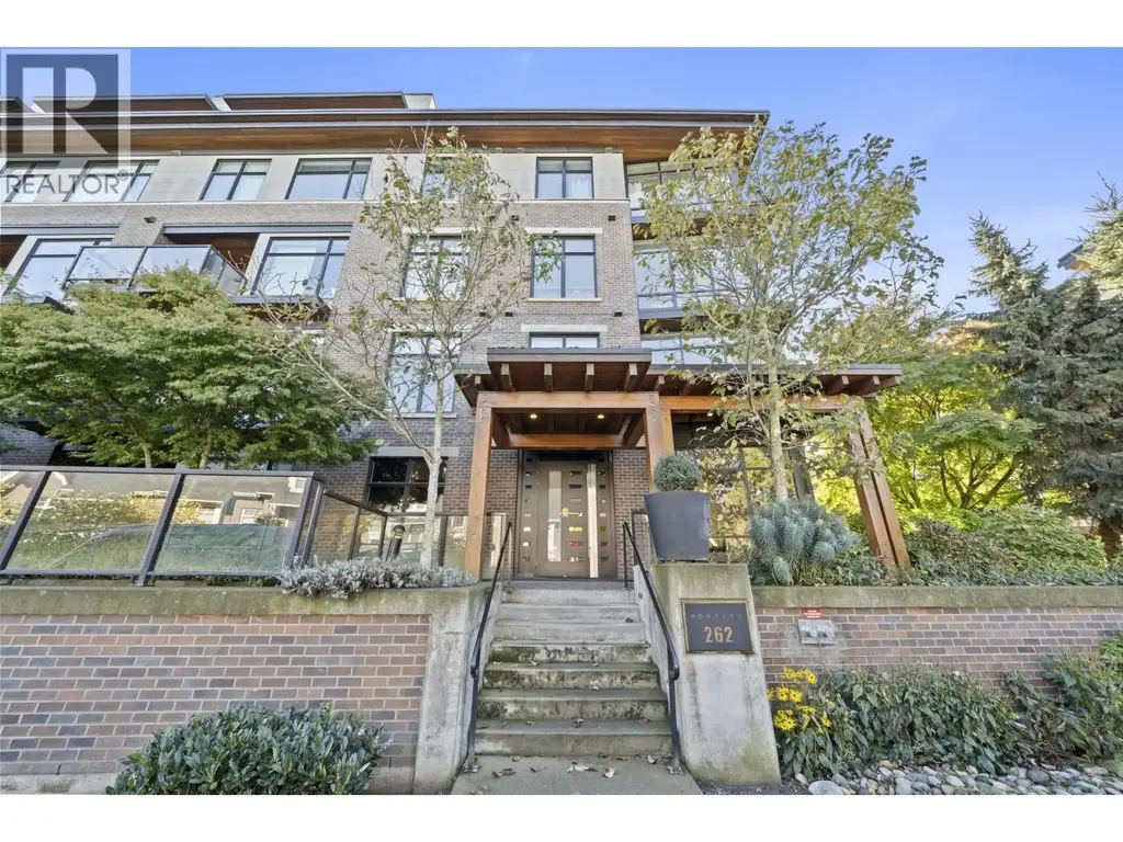 206 262 Salter Street, New Westminster