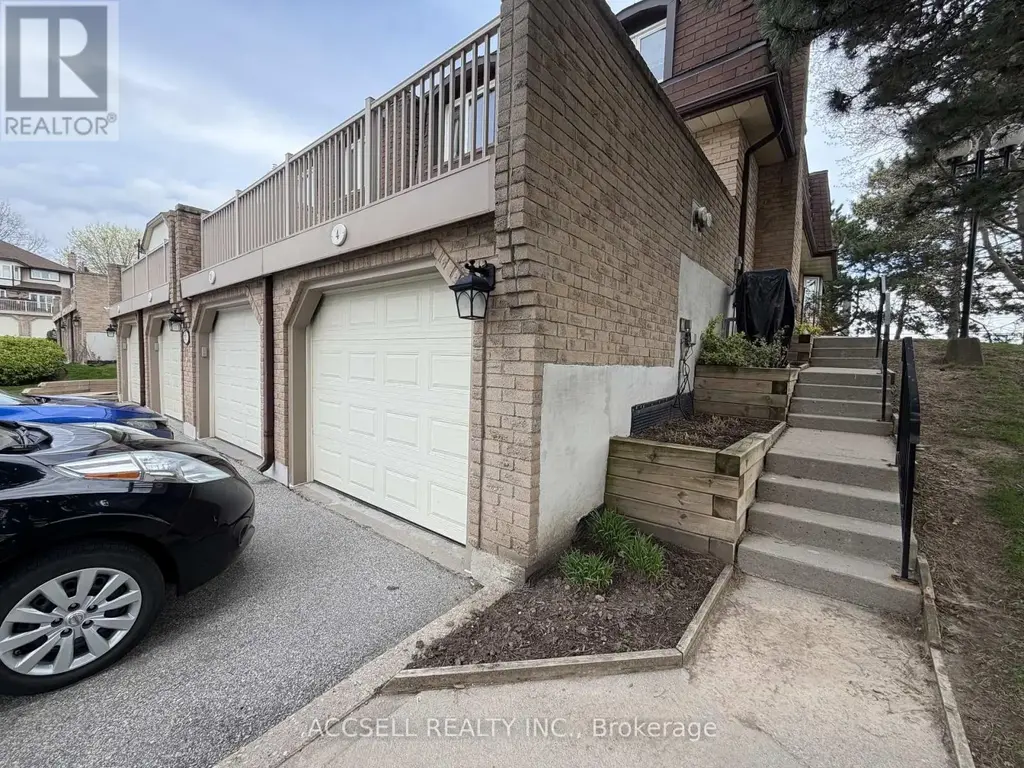 4 - 1510 Upper Middle Road, Burlington (Tyandaga)