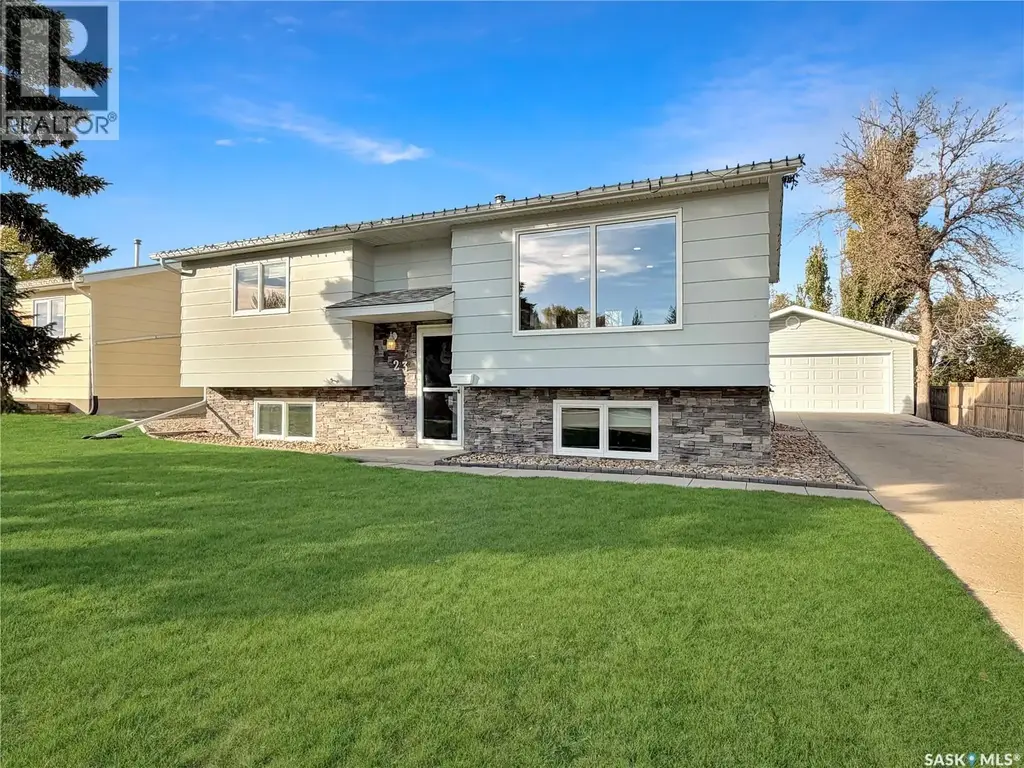 23 Weaver Crescent, Swift Current