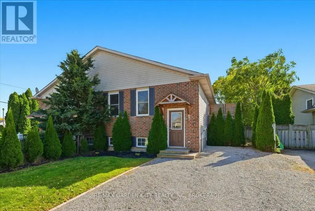 4 Fox Trail Drive, St. Catharines (Rykert/Vansickle)