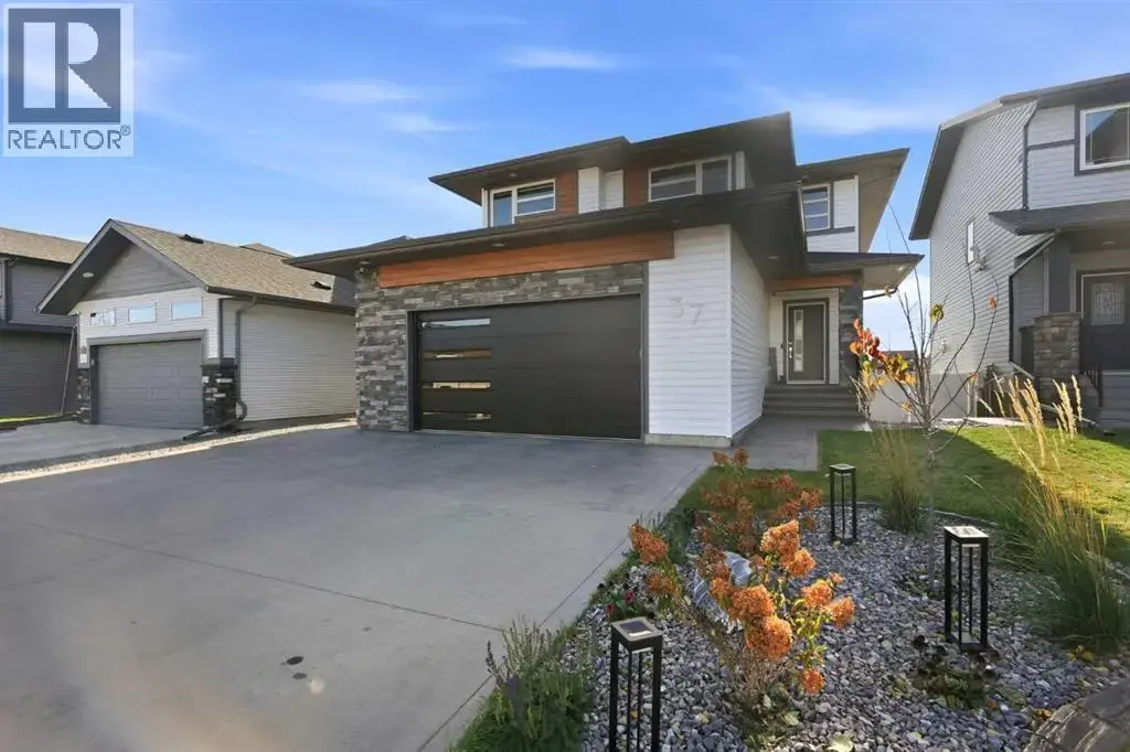 37 Tanner Street, Red Deer
