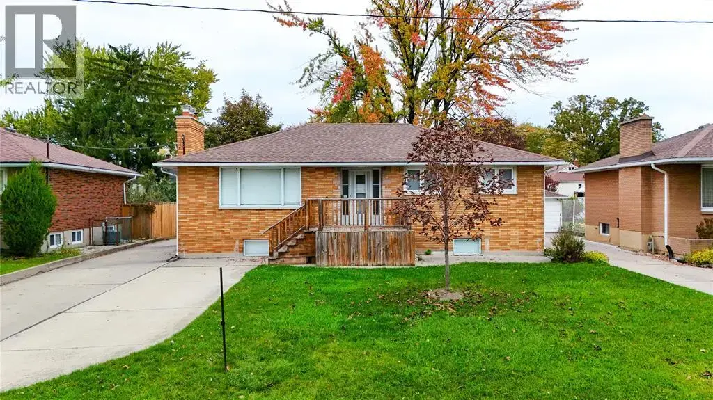 700 Guthrie Drive, Sarnia