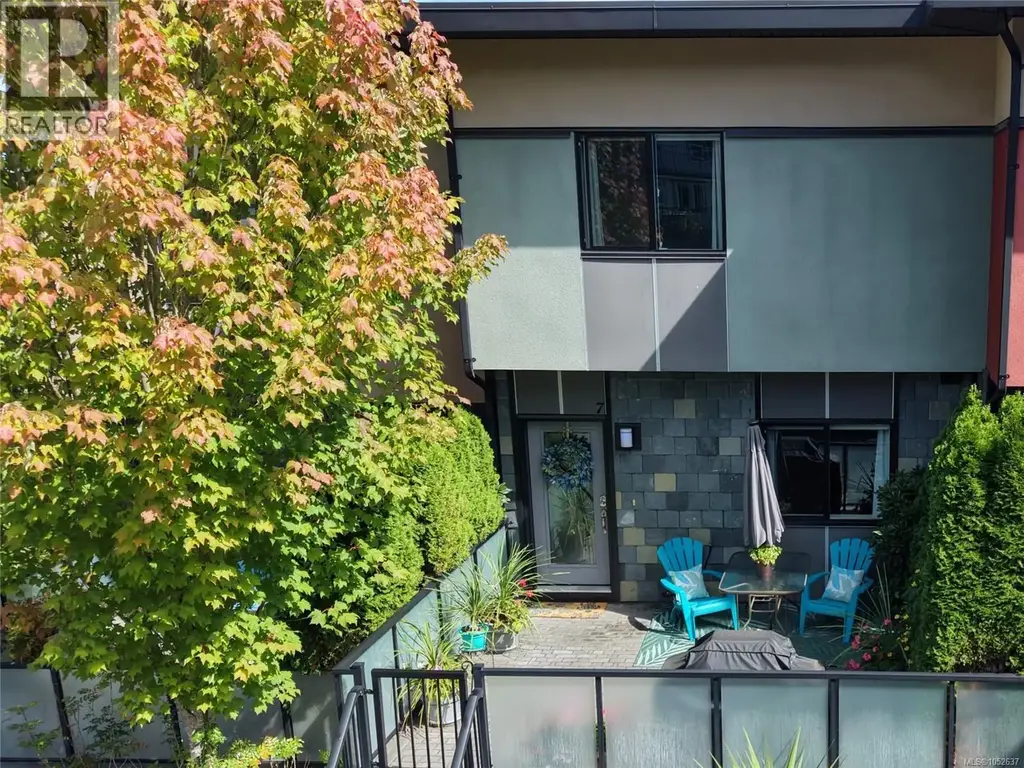 7 2321 Island View Rd, Central Saanich