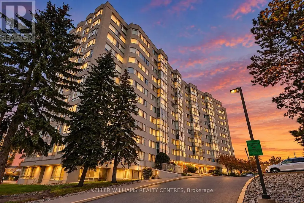 408 - 270 Davis Drive, Newmarket (Central Newmarket)