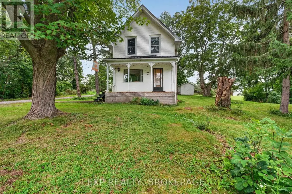 41 Cross Street, Frontenac Islands (Wolfe Island)