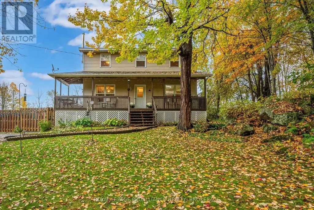 435 County Road 2 E, Front of Leeds & Seeleys Bay