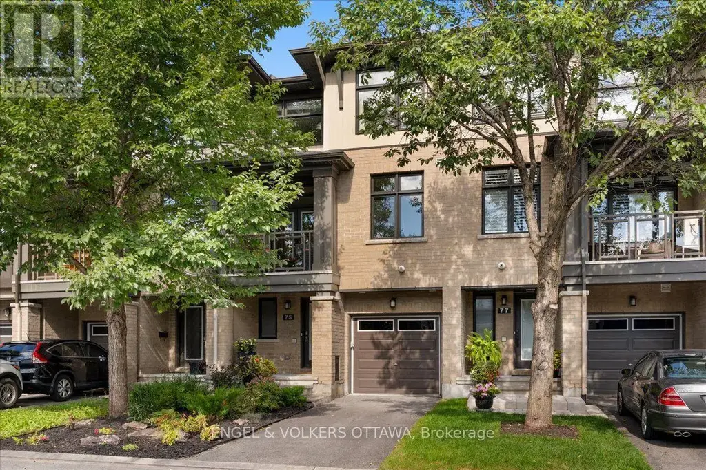 75 Blueheart Bay, Ottawa