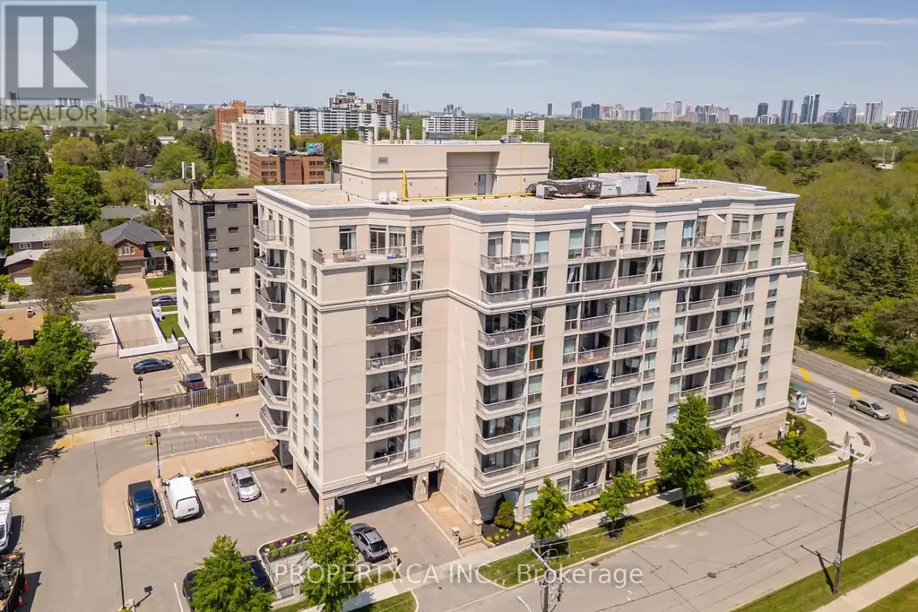 609 - 4200 Bathurst Street, Toronto (Clanton Park)