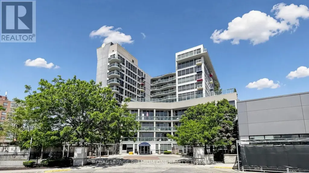 824 - 1600 Keele Street, Toronto (Keelesdale-Eglinton West)