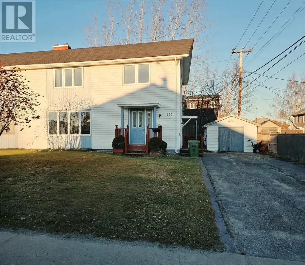 303 Carson Avenue, Labrador City
