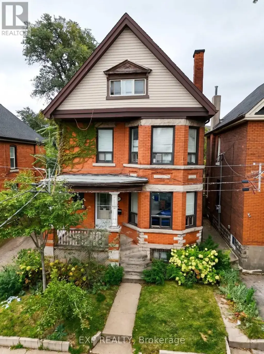 58 Arthur Avenue N, Hamilton (Gibson)