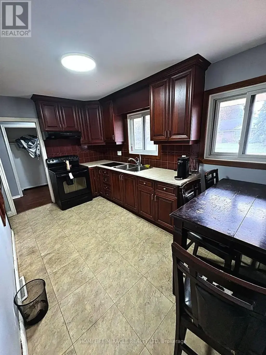 76 Switzer Drive, Oshawa (Centennial)