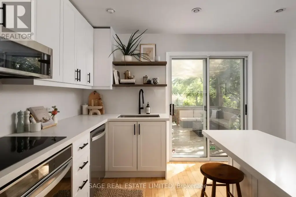 35 Chapman Avenue, Toronto (O'Connor-Parkview)