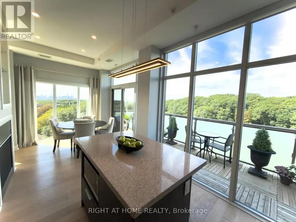 Ph1 - 580 Kingston Road, Toronto (The Beaches)