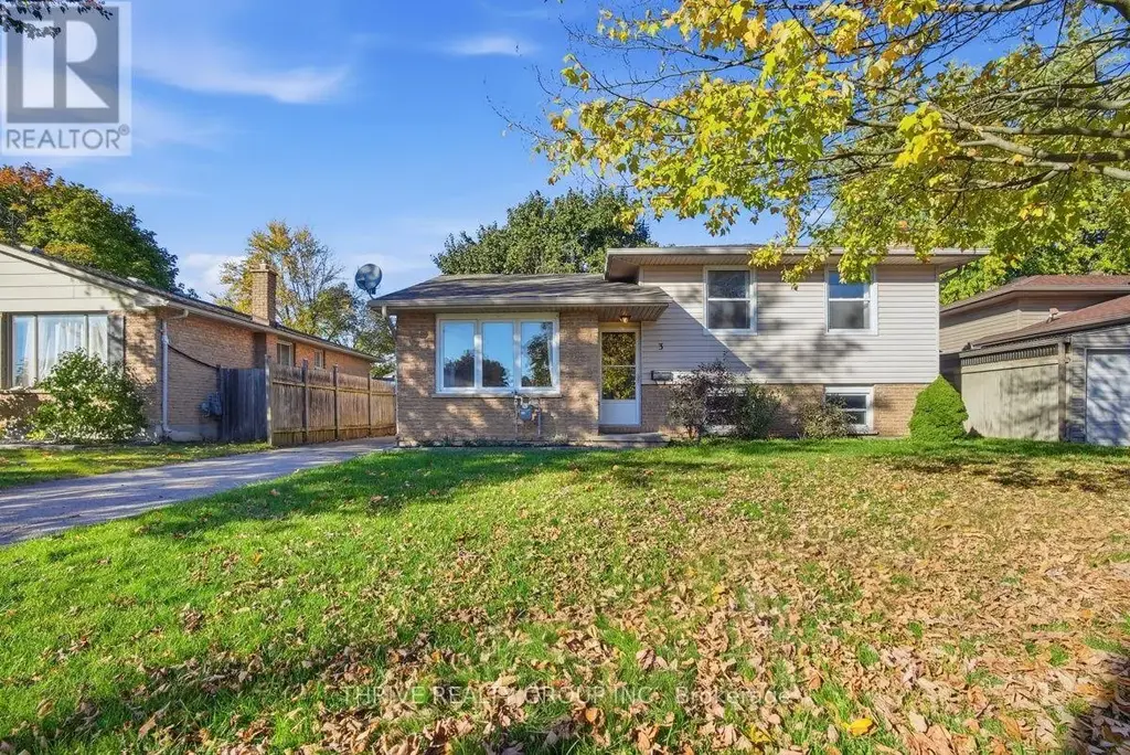 3 Parcreek Place, Strathroy-Caradoc (NW)