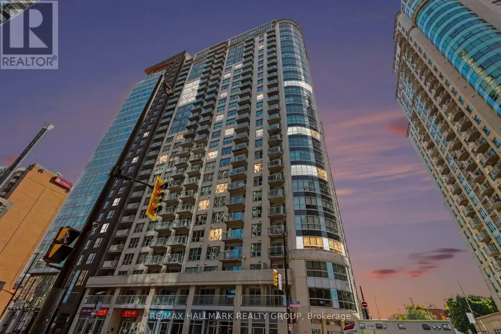 201 - 242 Rideau Street, Ottawa