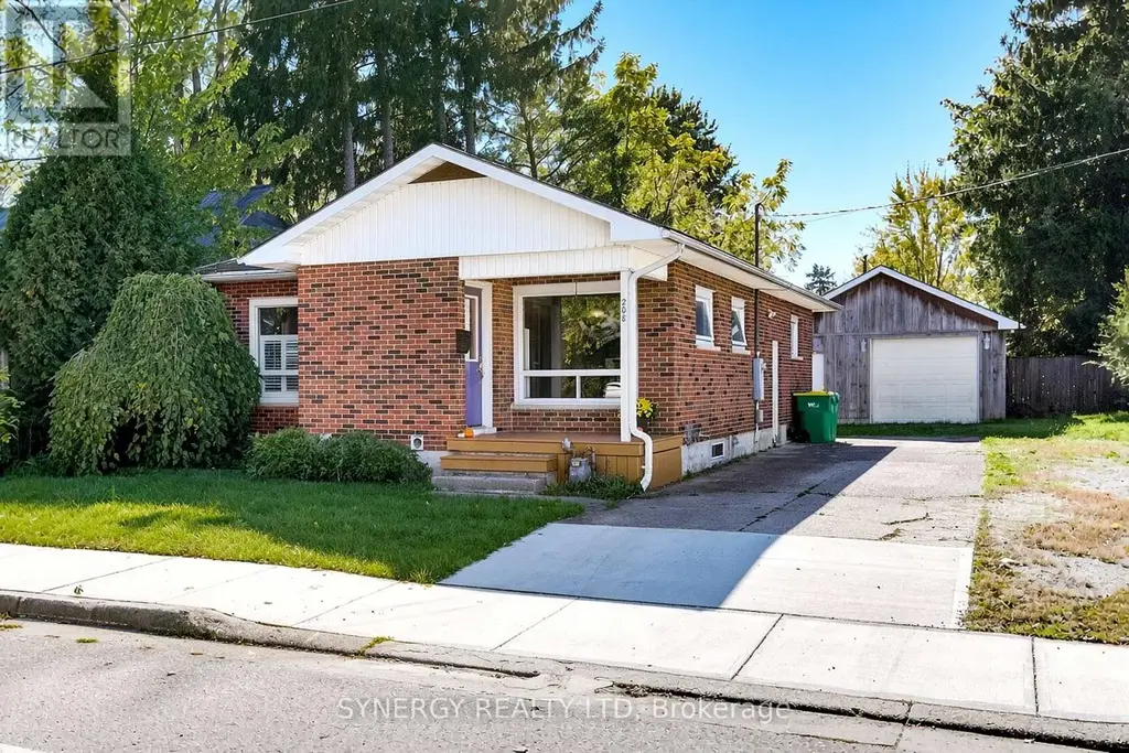 208 King Street, Southwest Middlesex (Glencoe)