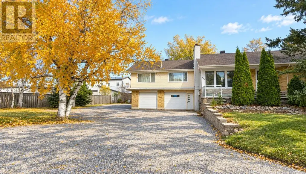 978 Main Street N, Callander