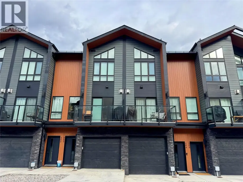 2116 Panorama Drive Unit# 203, Panorama