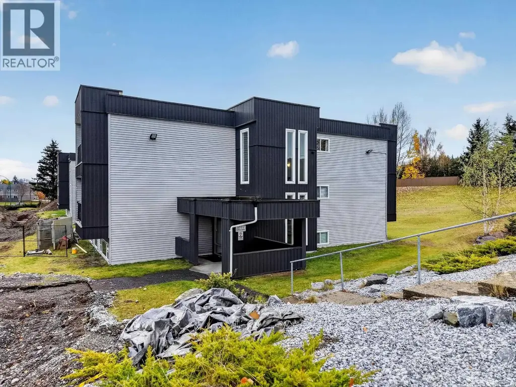 301 3777 Massey Drive, Prince George