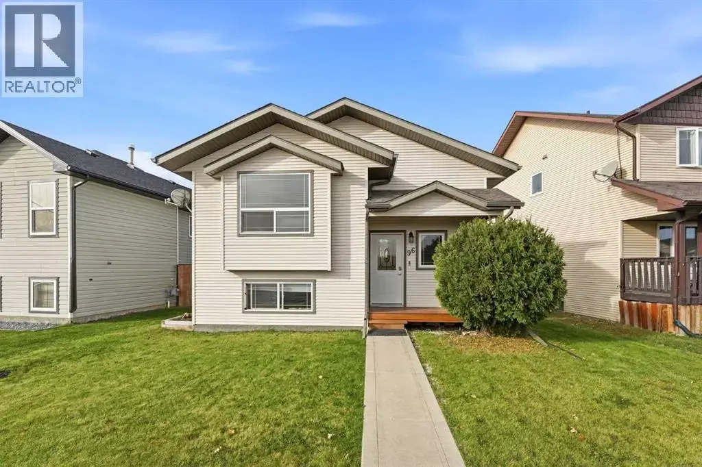 96 Hinshaw Drive, Sylvan Lake