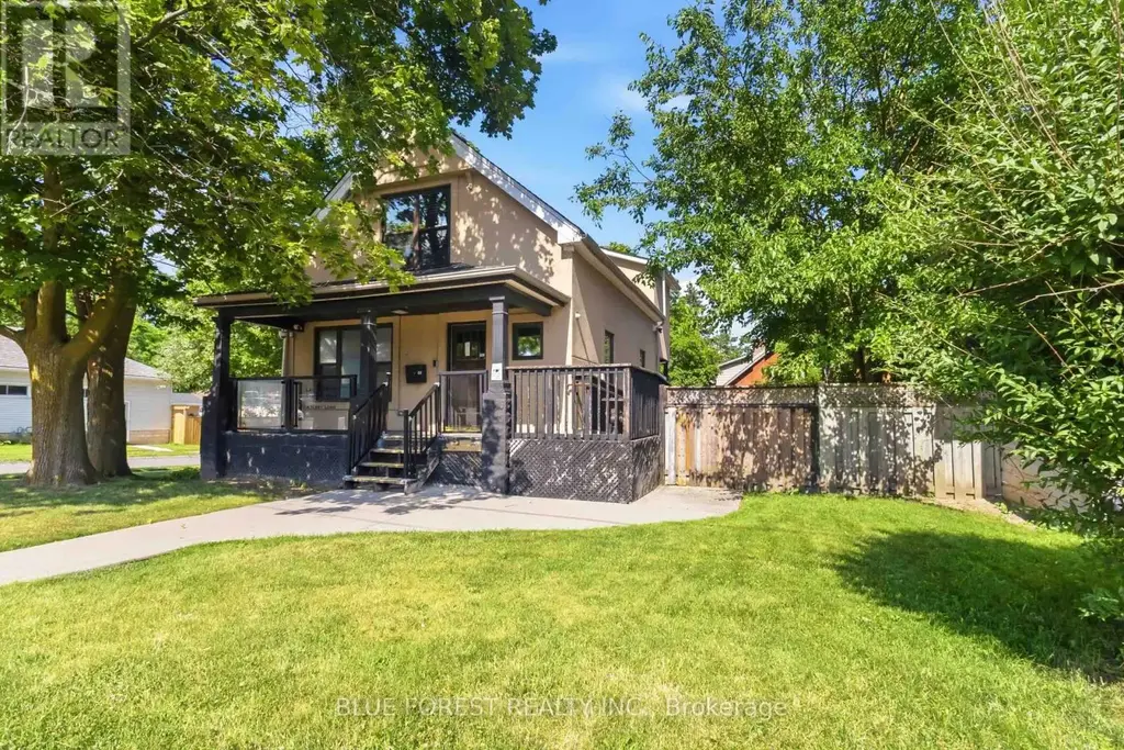 362 Wharncliffe Road S, London South (South F)