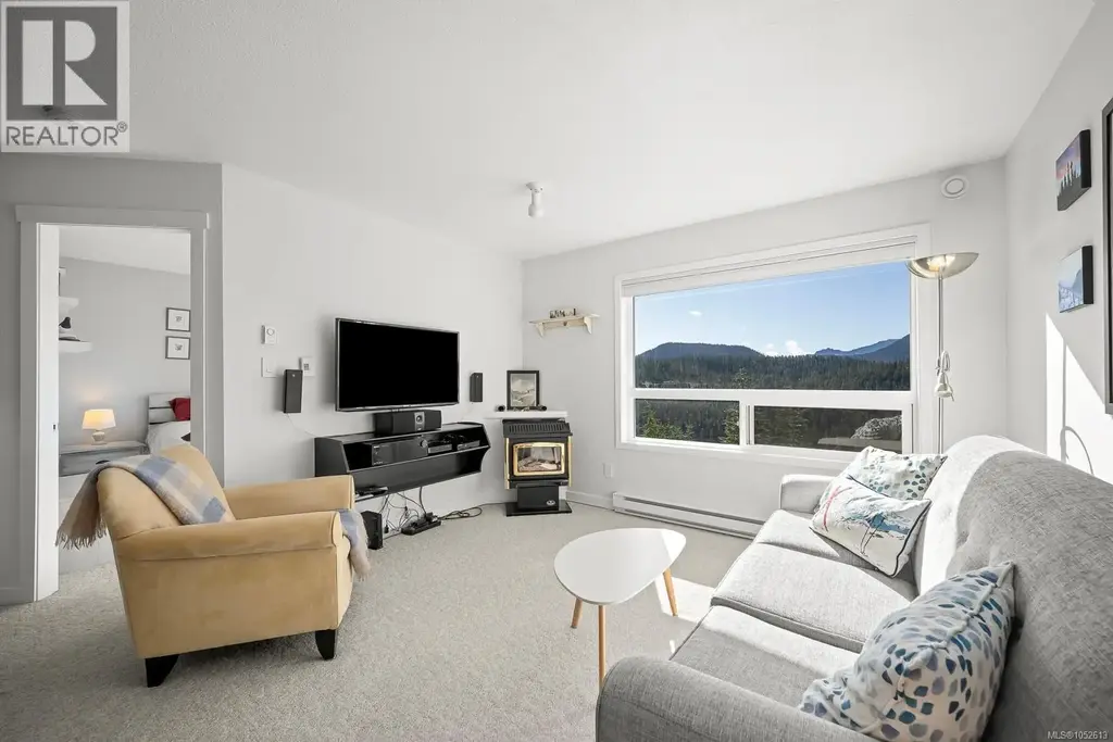 204 1105 Henry Rd, Courtenay