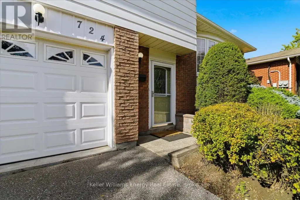 Tree Arows $735000 | Centennial for Sale at 724 Clifton Drive | Oshawa (Centennial)