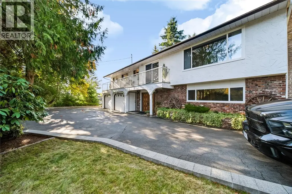 1927 Richardson Rd, Nanaimo