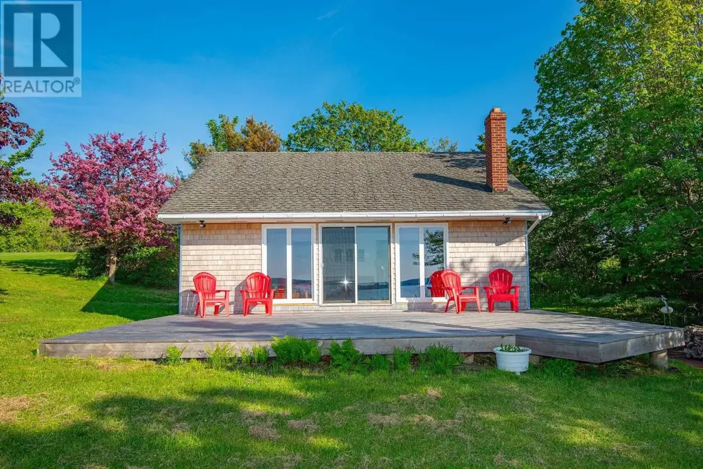 7215 Highway 101, Plympton